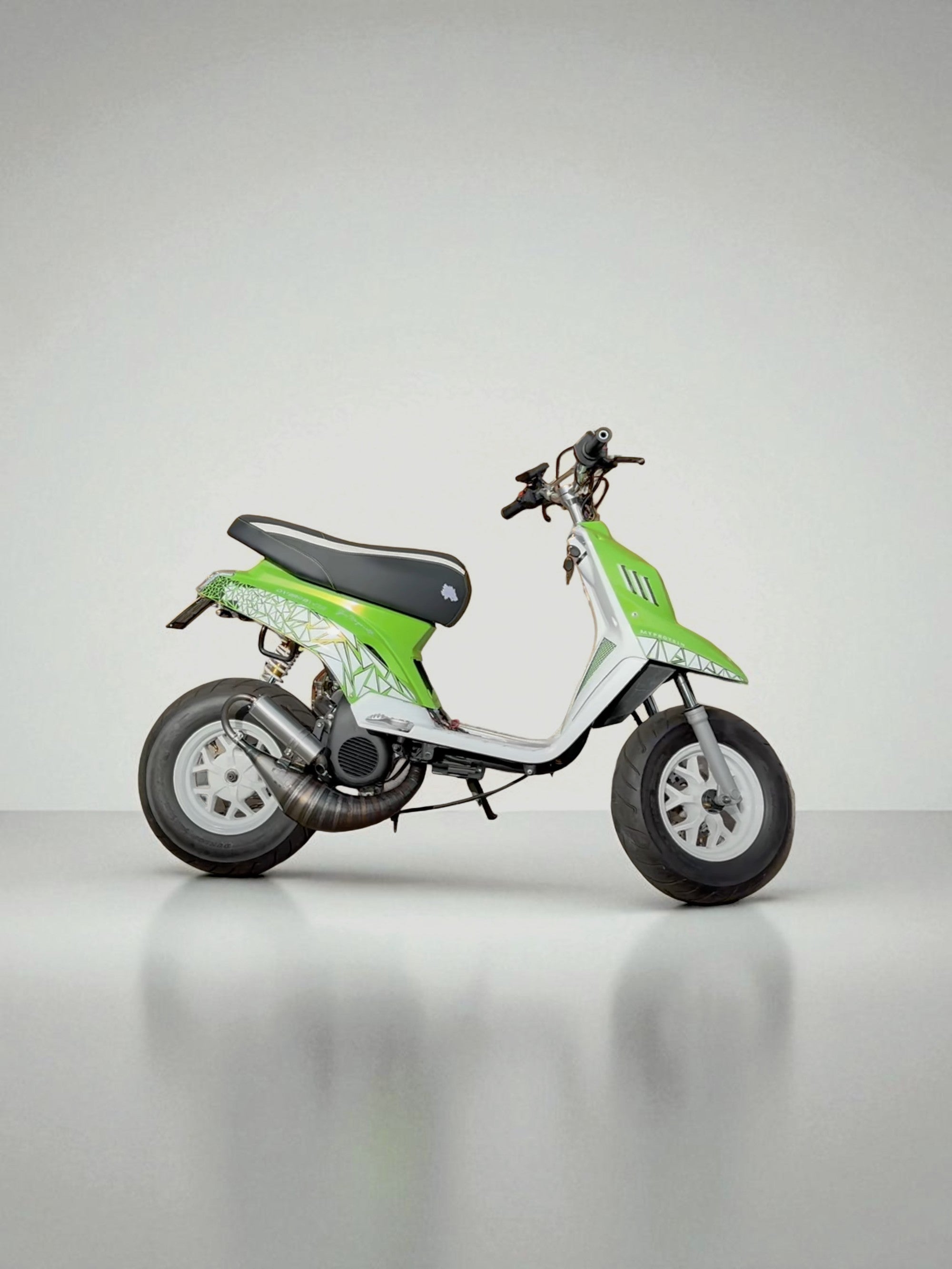 Marmitta DBR Minarelli Verticale Trofeo - MBK Booster Spirit, Next Generation e Stunt - Yamaha Zuma e Slider - DBR Factory